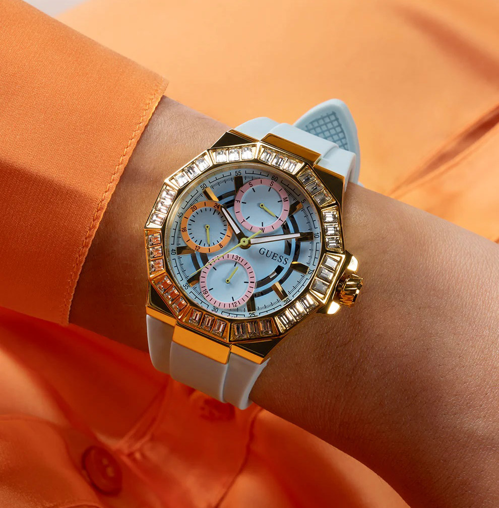 Reloj Guess de Dama GW0695L1 Correa de Silicona - Imagen 5