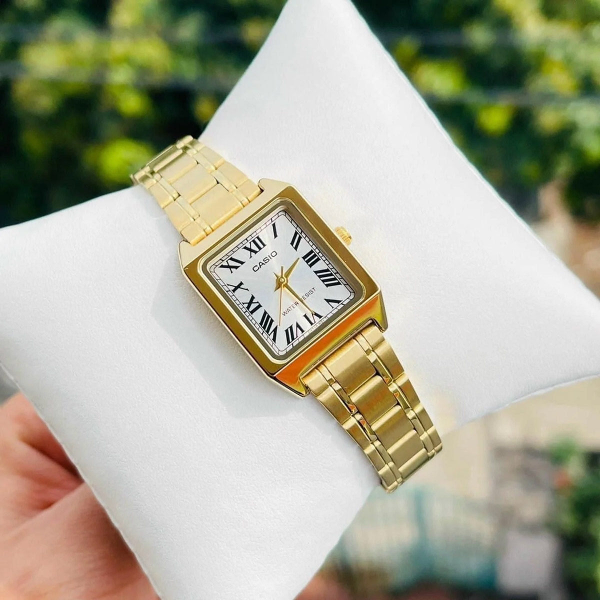 Reloj Casio Vintage de Mujer LTP-V007G-9B Dorado - Imagen 5