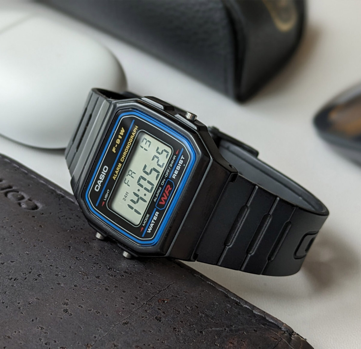 Reloj Casio F91W-1 Vintage Negro de Resina - Imagen 6