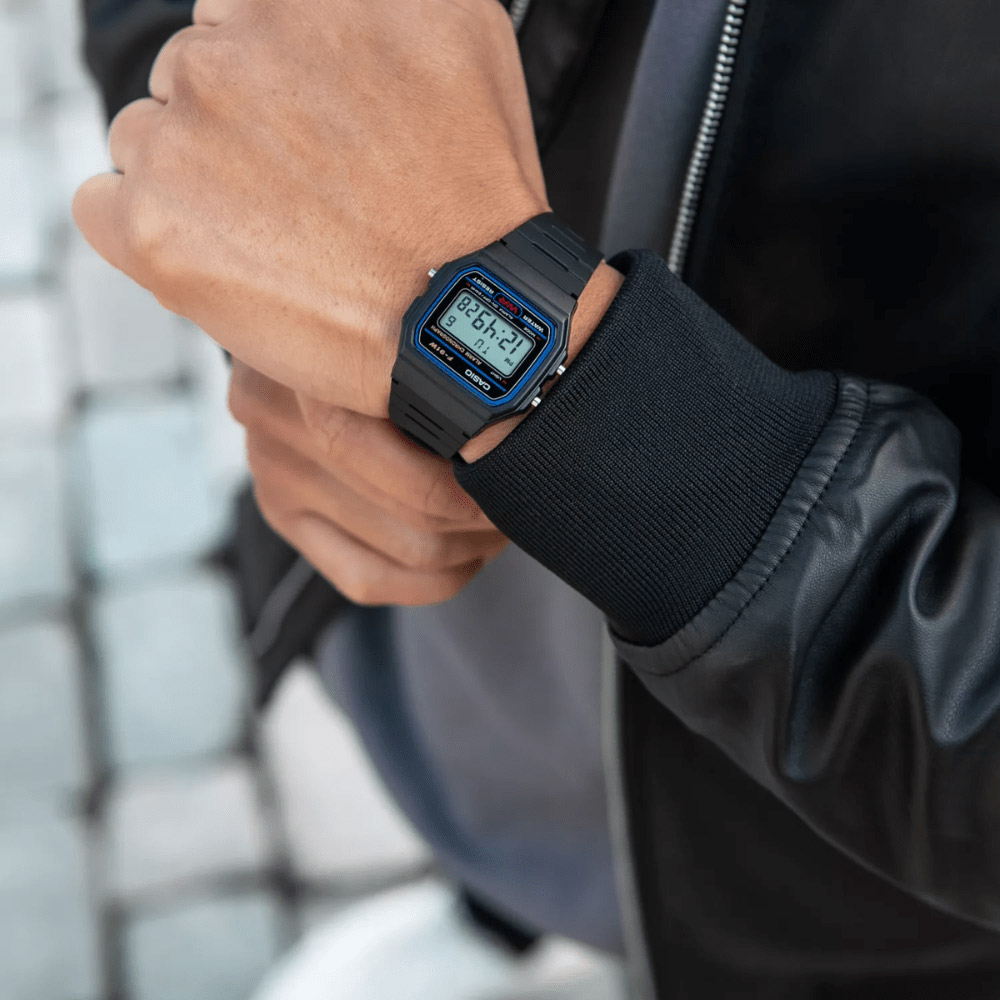 Reloj Casio F91W-1 Vintage Negro de Resina - Imagen 2