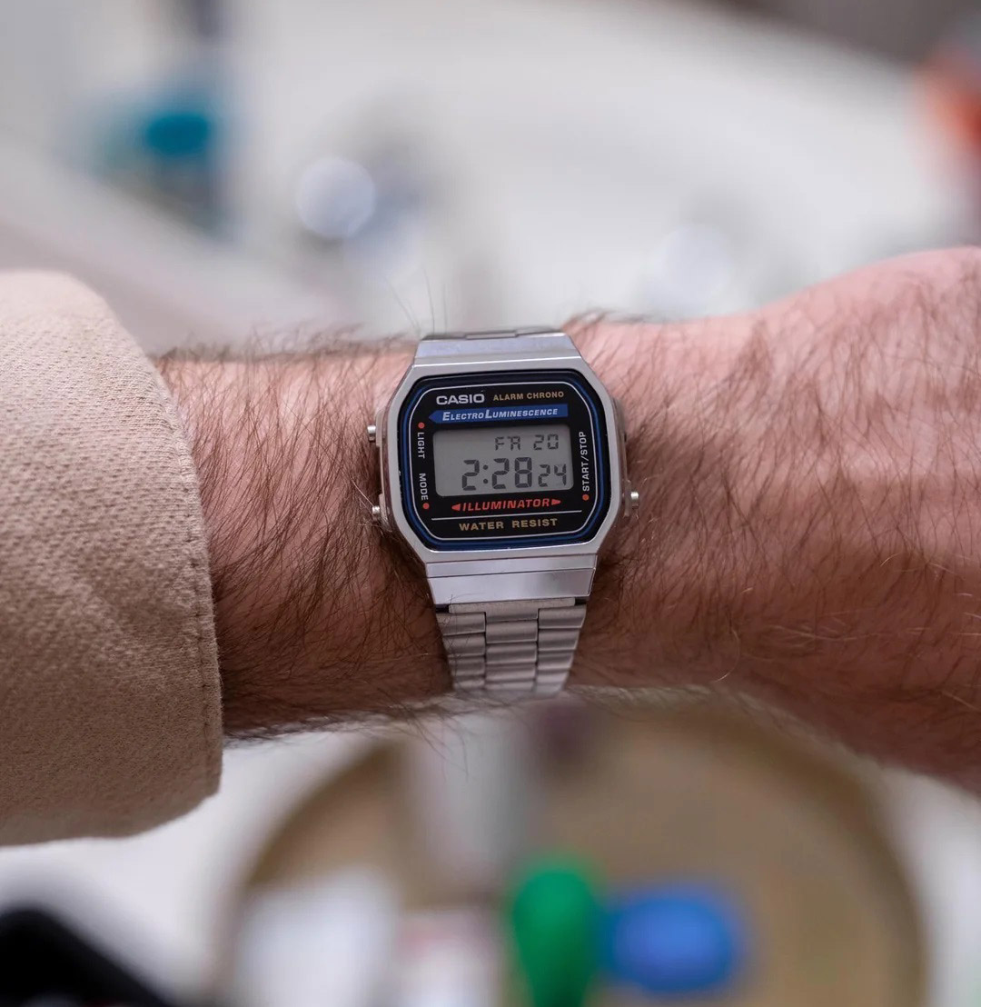 Reloj Casio Retro A168WA-1 Plateado de Hombre - Imagen 5
