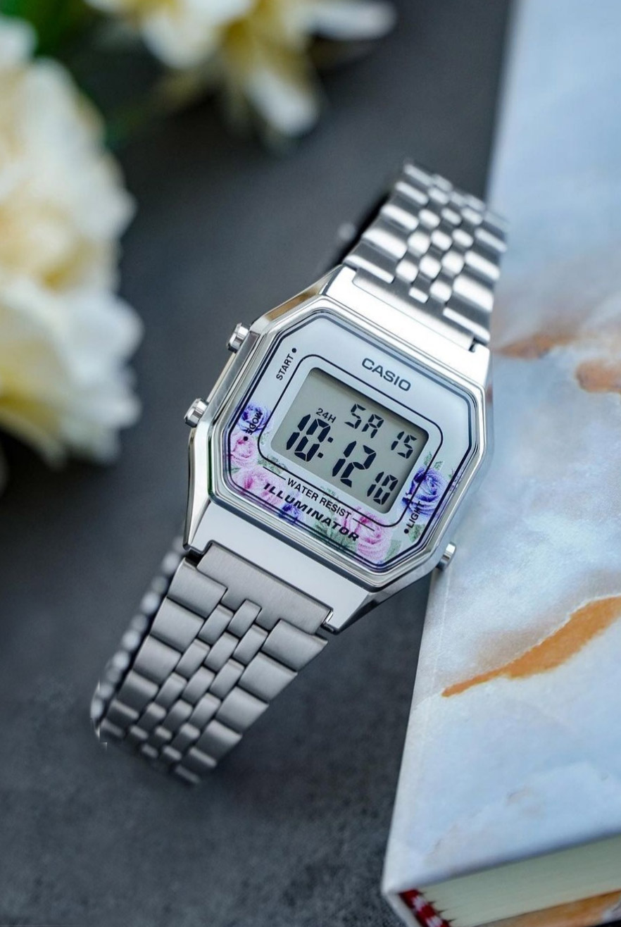 Reloj Casio LA680WA-4C Floral Plateado Retro - Imagen 2