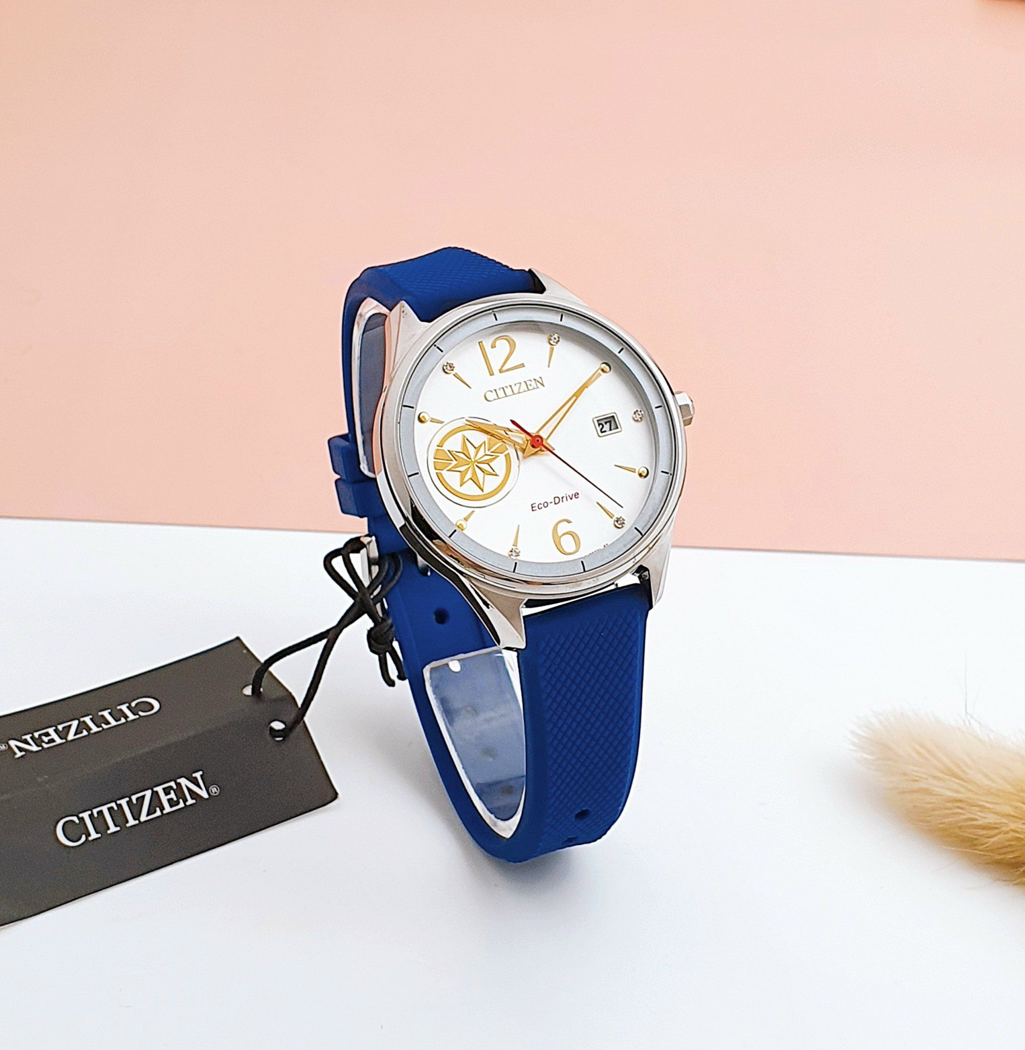Citizen Marvel Capitán América de Mujer FE6101-05W - Imagen 3