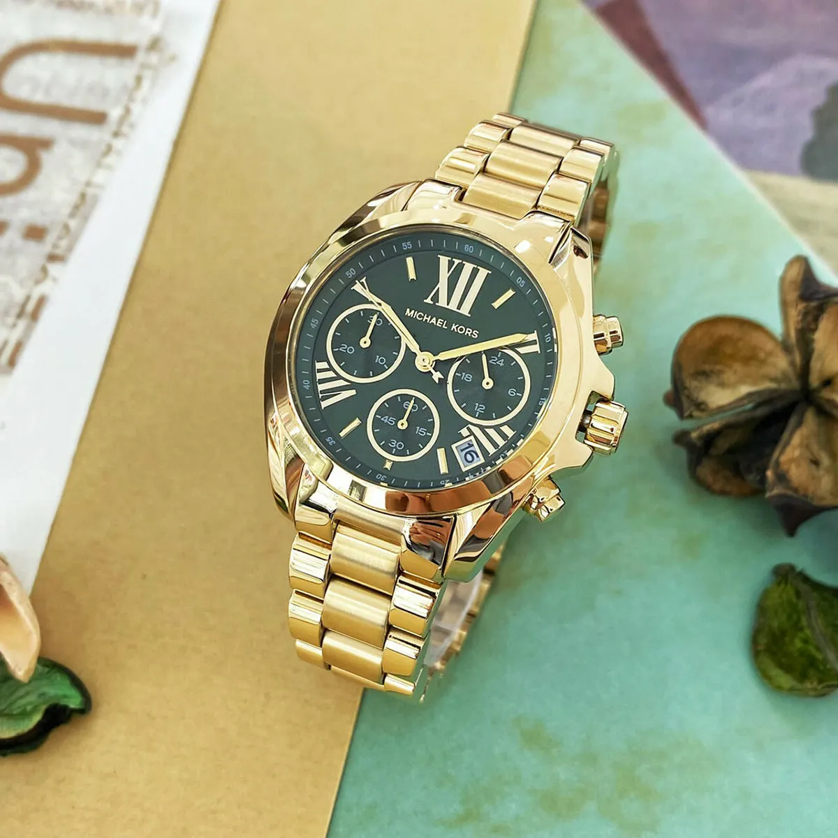 Reloj Michael Kors Bradshaw MK7257 Dorado Verde - Imagen 4