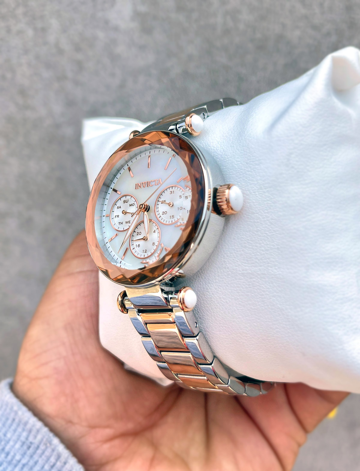 Reloj Invicta Angel de Dama Duotono 31304 - Imagen 3