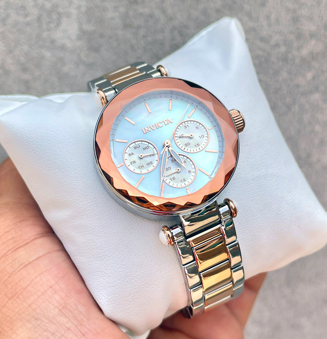 Reloj Invicta Angel de Dama Duotono 31304 - Imagen 4