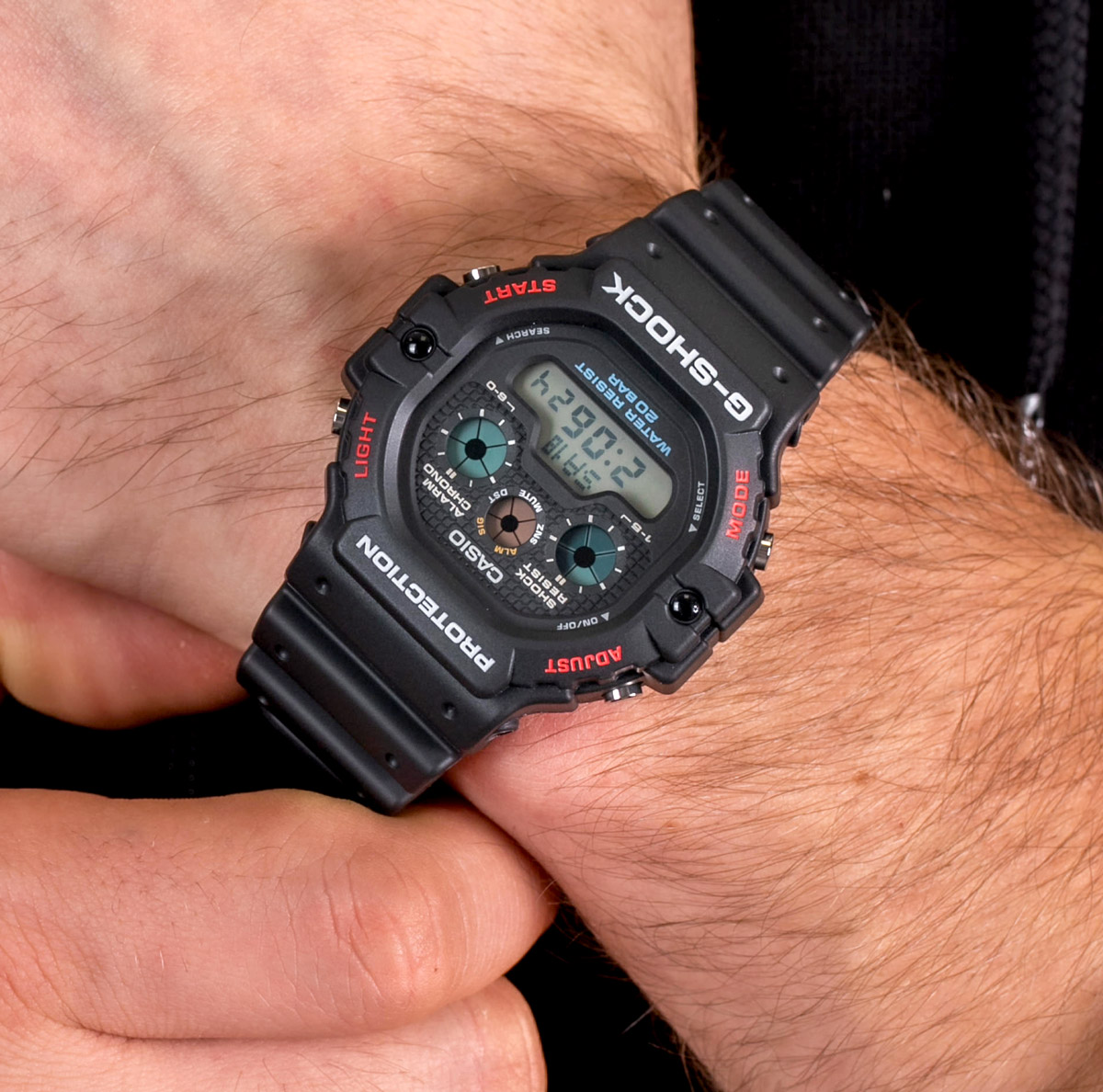 Reloj Casio G-Shock DW-5900-1 de Hombre Acuático - Imagen 2